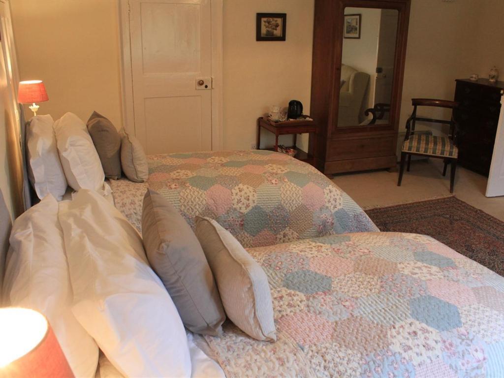 Church Farmhouse B & B Kennett Buitenkant foto